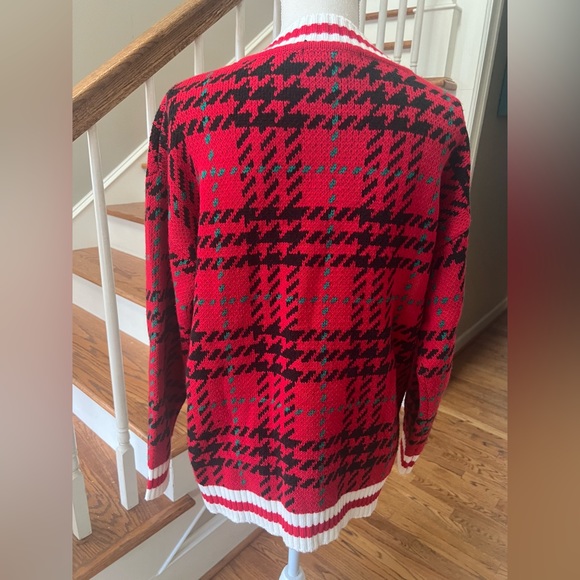 Ugly Sweater Christmas Sweater. V-neck with pockets. Size M - Picture 4 of 4